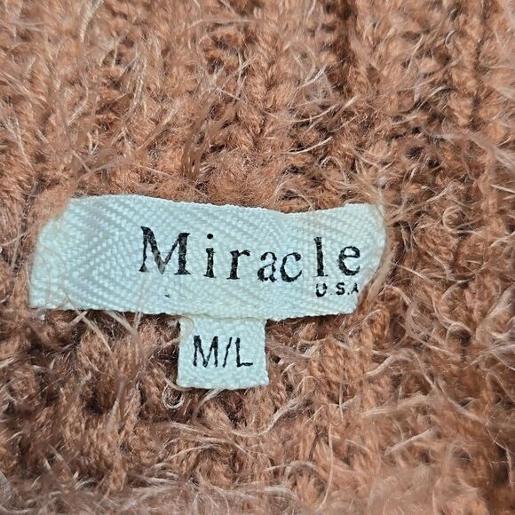 Mohair Off the Shoulder Cropped Sweater - Picture 13 of 14